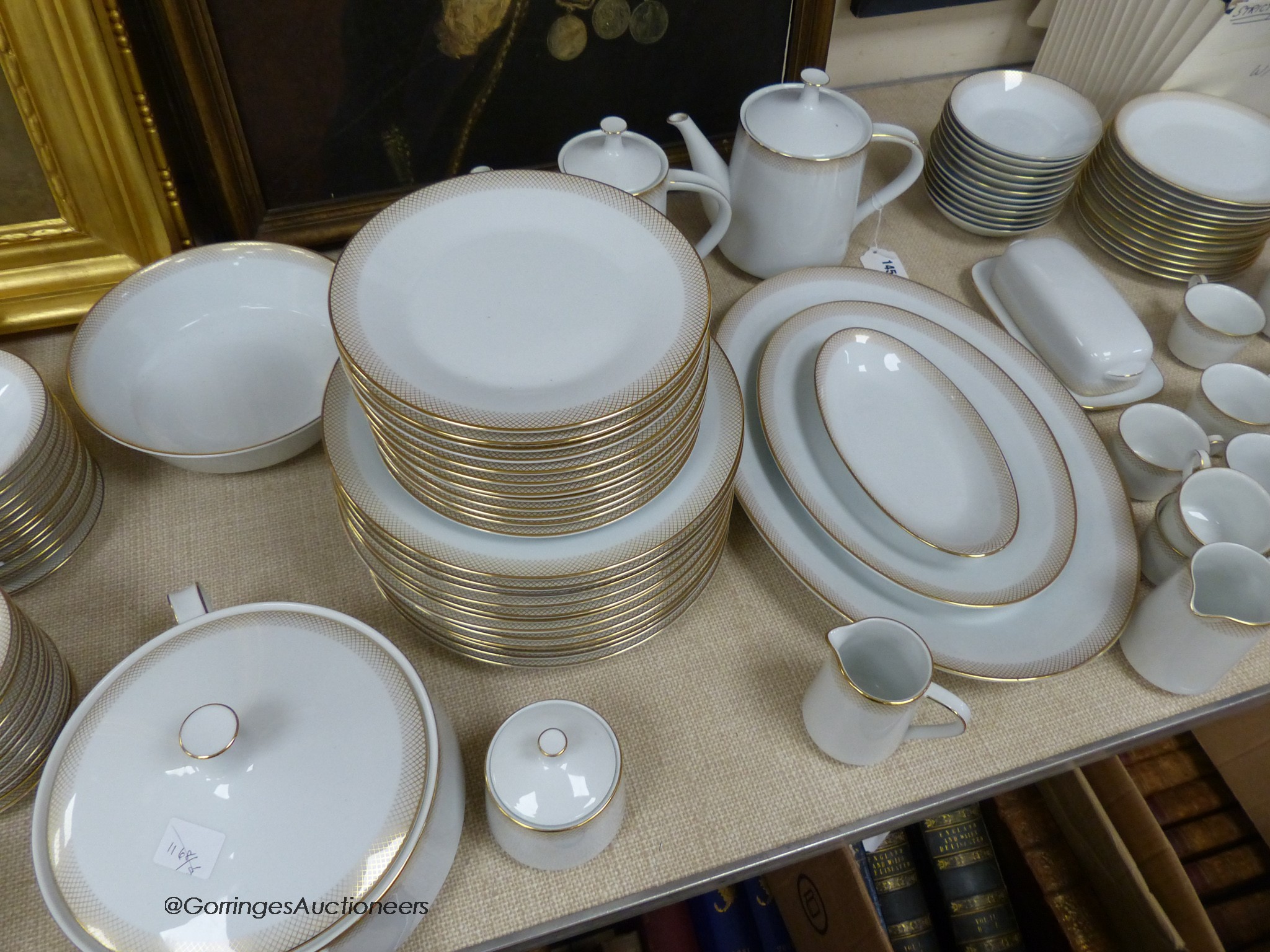 A Noritake Seville patterned tea and dinner service